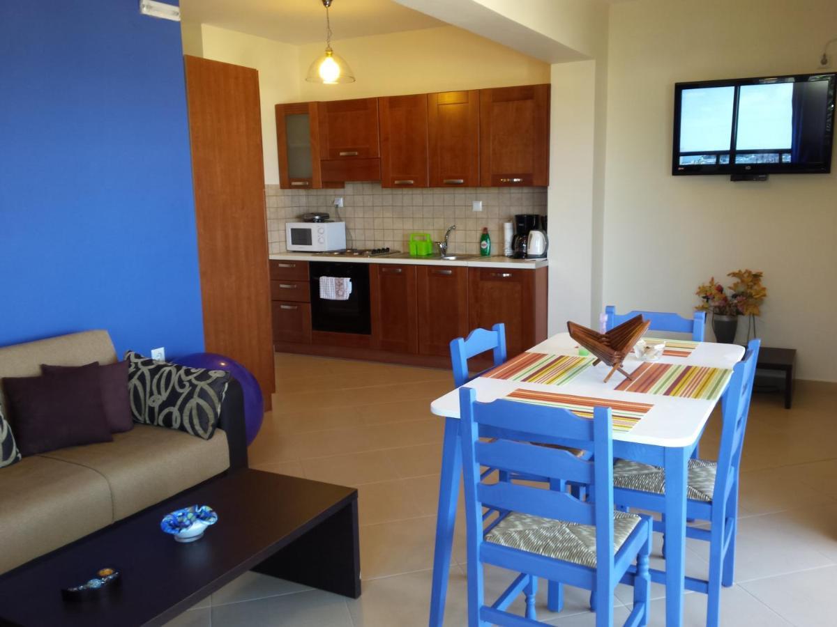 Rubini Homes Agia Marina  Exterior photo